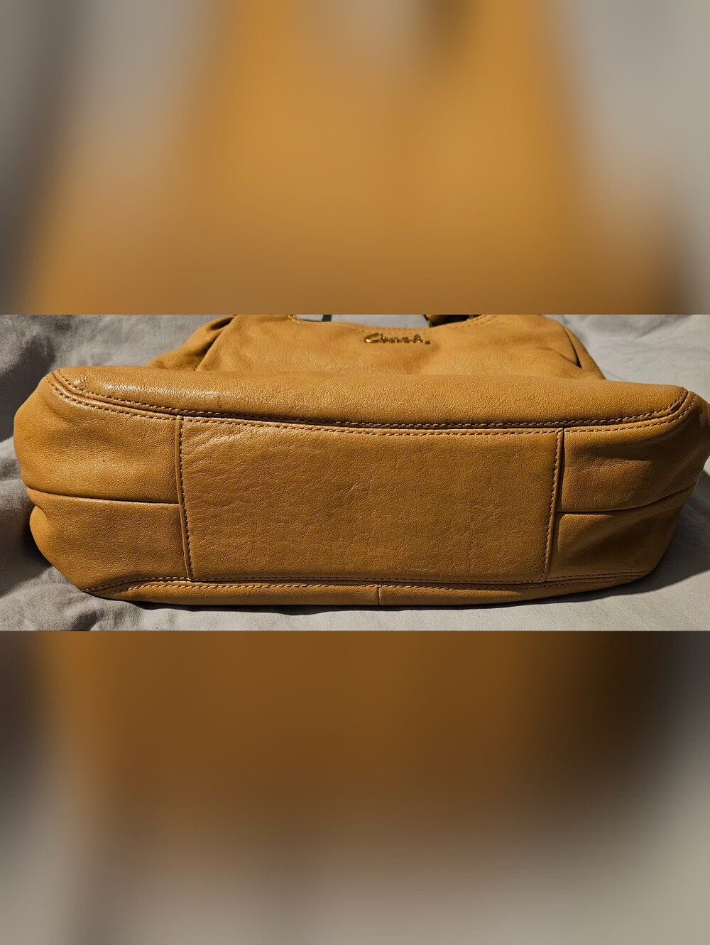 Coach F21926 Ashley Leather Hobo Handbag Shoulder Bag. Tan w/Purple lining. - Picture 11 of 16